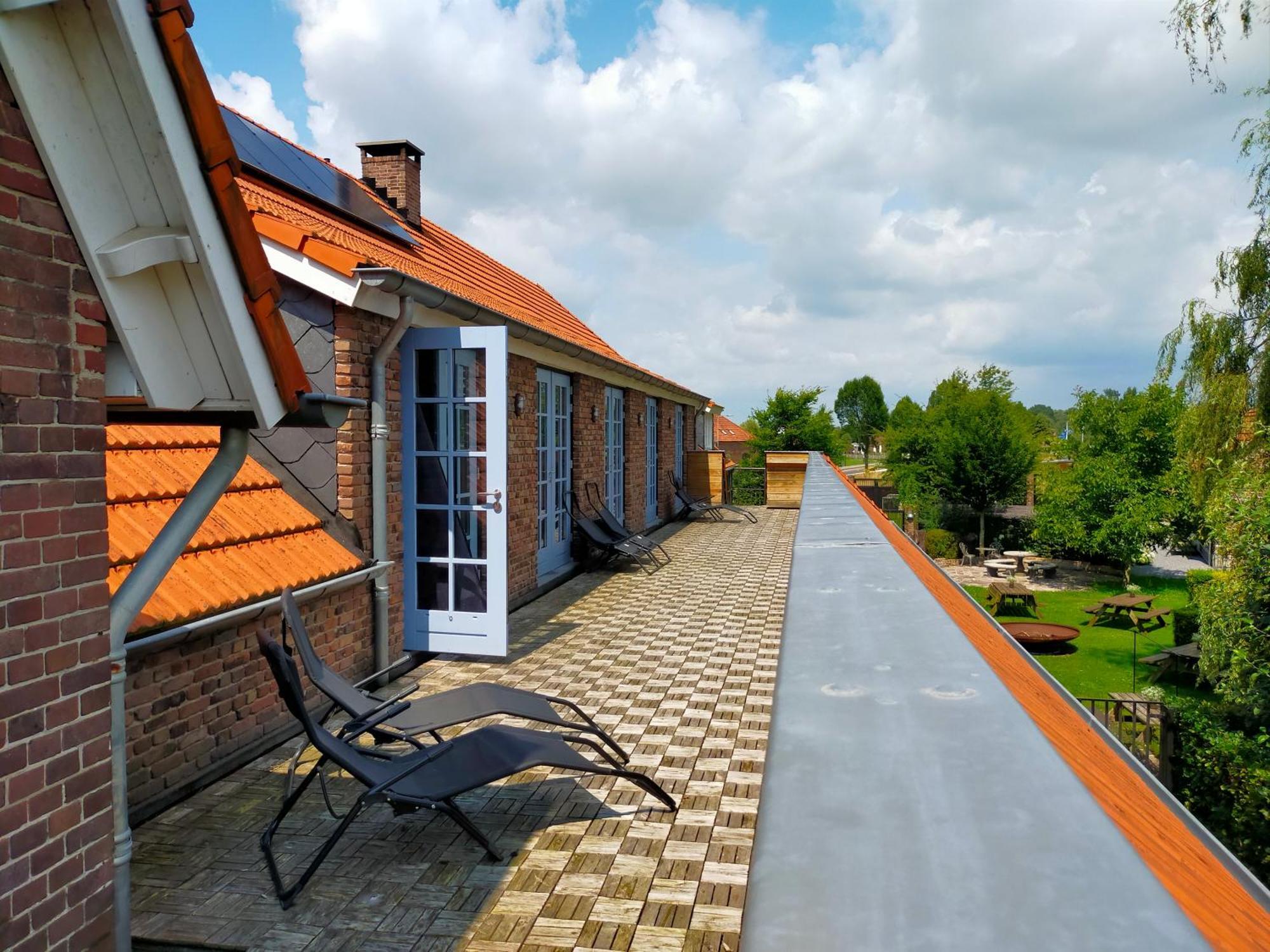 Aan De Molenberg Bed & Breakfast Broekhuizen  Bagian luar foto